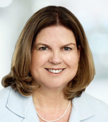 Headshot of Christine Guenther