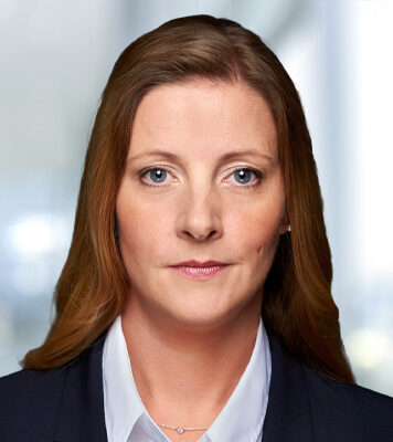 Headshot of Mandy Stubbendorff